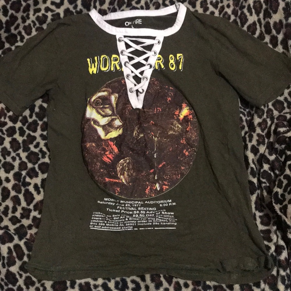 T-shirt